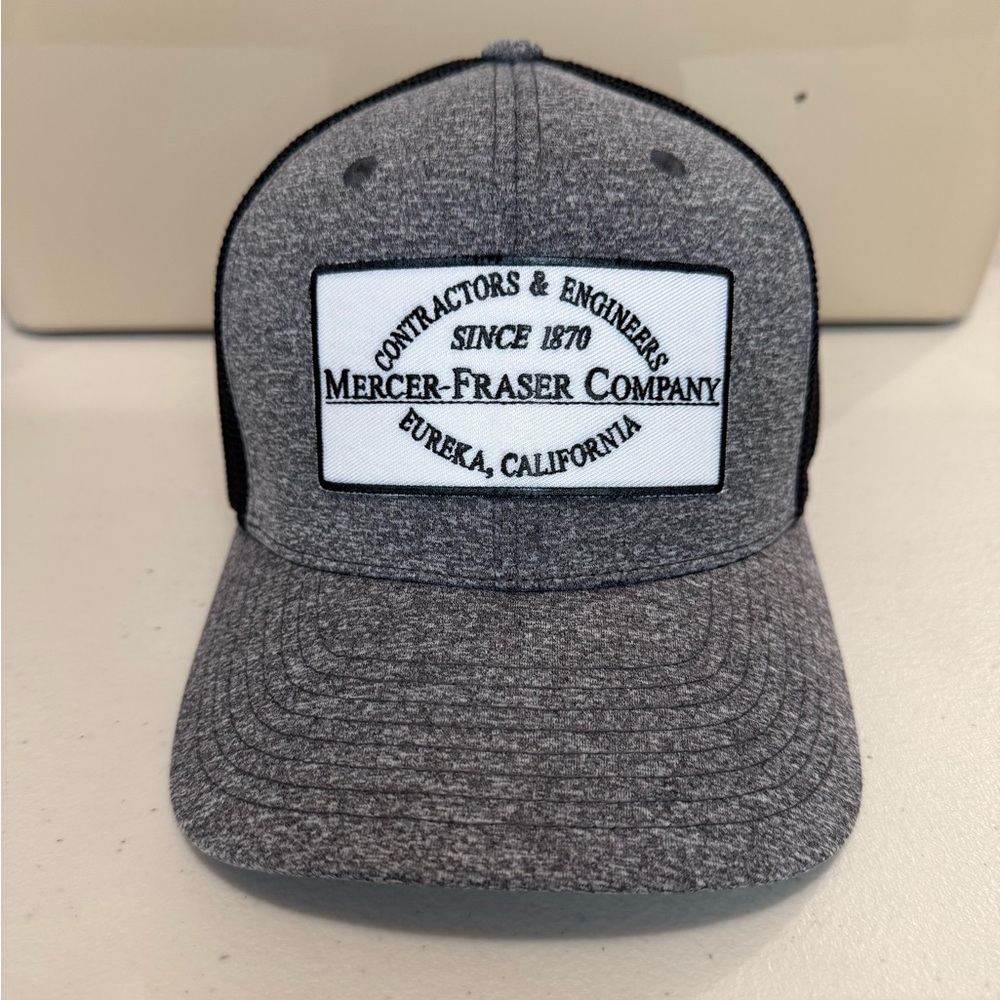 NWOT Gray Mercer-Fraser Construction Company Cap